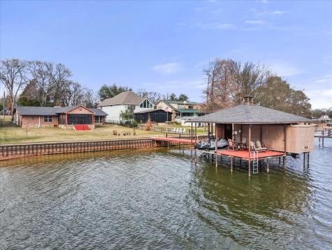 110 Northwood Place Enchanted Oaks TX 75156
