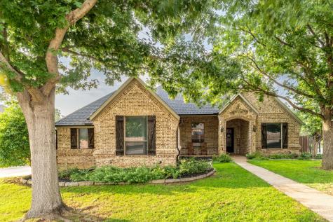 7829 Green Valley Drive North Richland Hills TX 76182