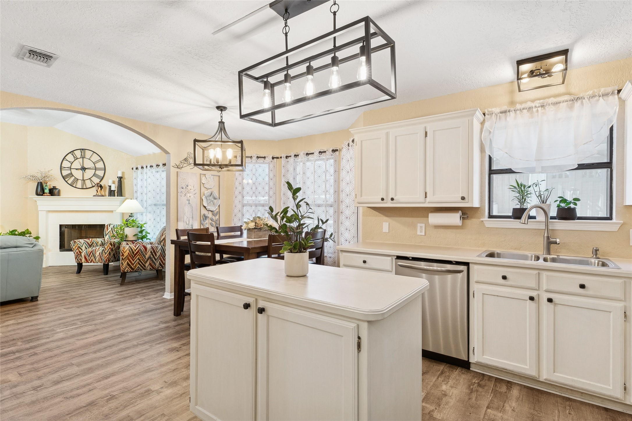 8113 Fox Chase Drive Fort Worth TX 76137