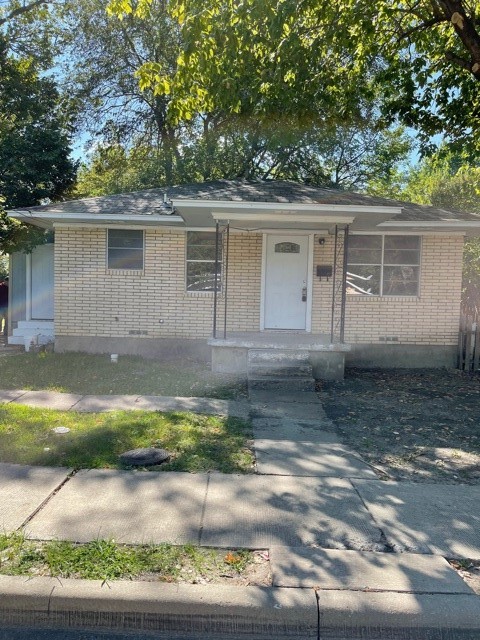 1205 N Bradley Street Mckinney TX 75069