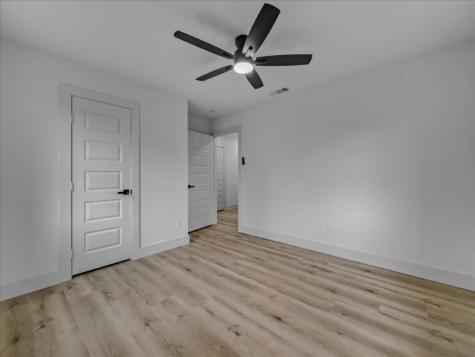 802 Nl Robinson Drive Arlington TX 76011