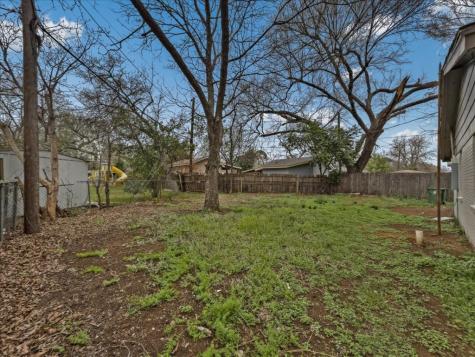 802 Nl Robinson Drive Arlington TX 76011