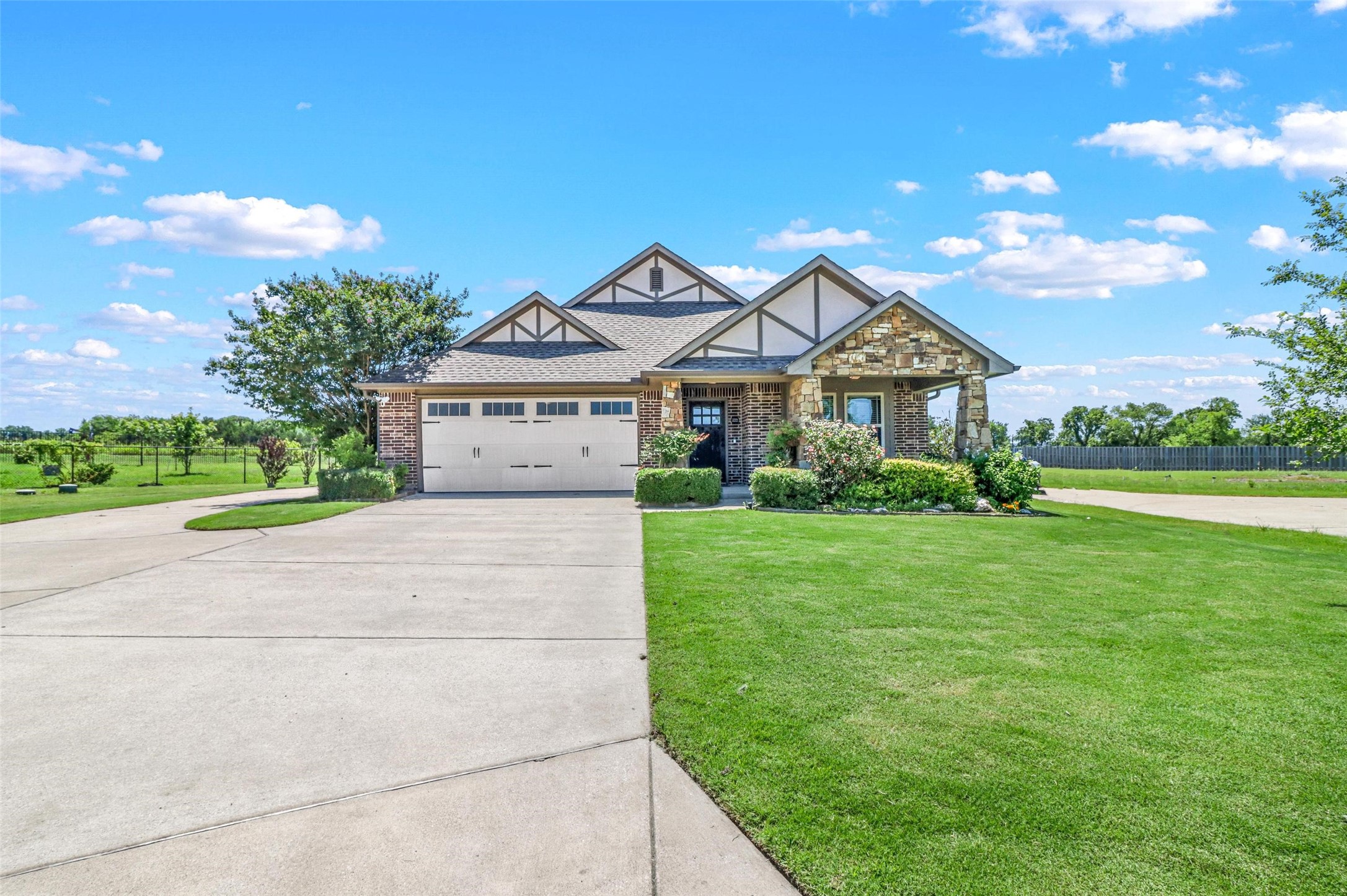 402 Lake Drive Nevada TX 75173