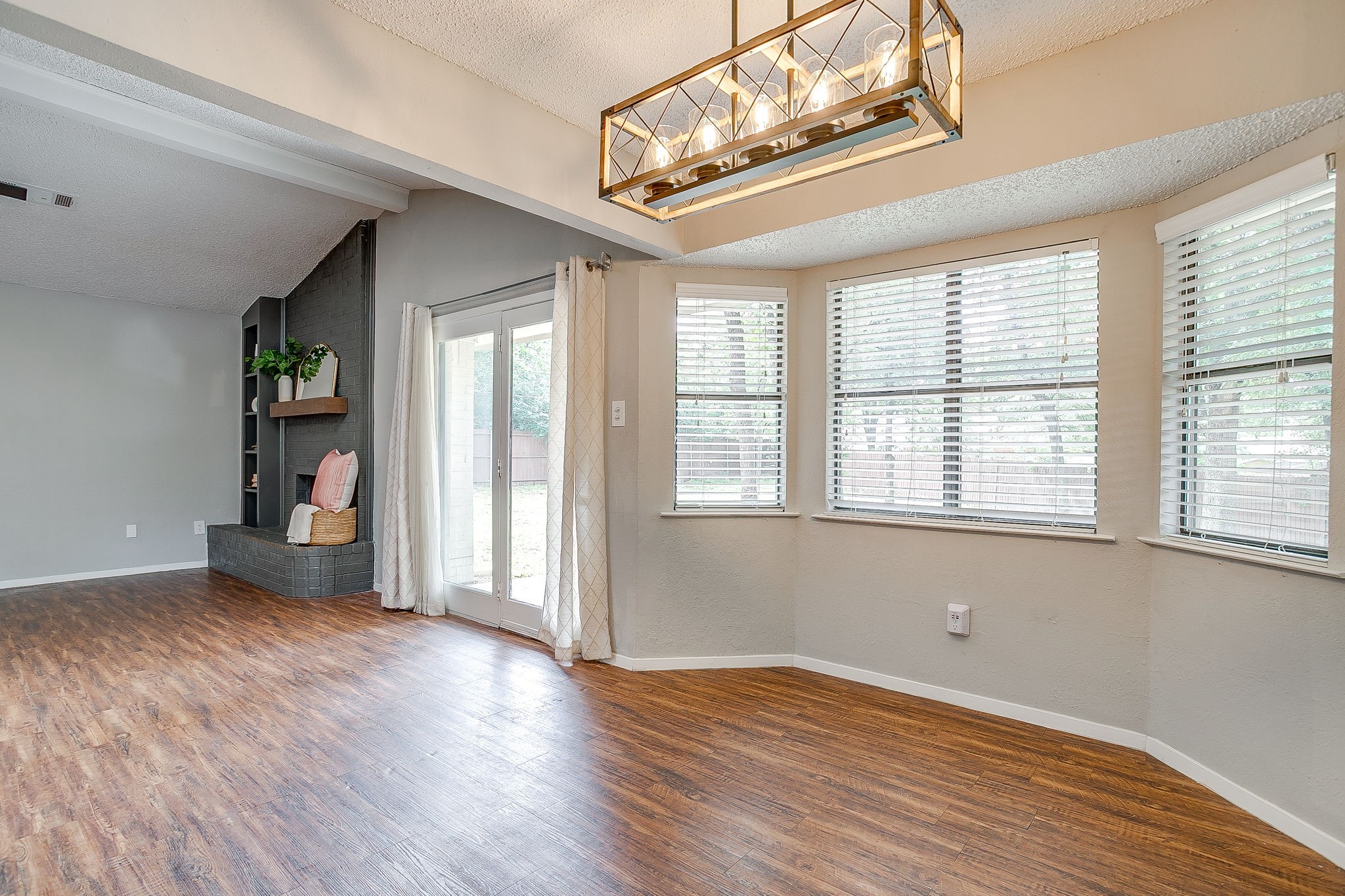 7612 Ripple Creek Court Fort Worth TX 76120