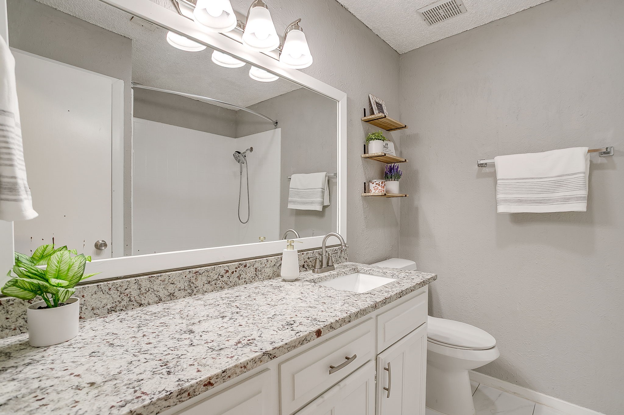7612 Ripple Creek Court Fort Worth TX 76120