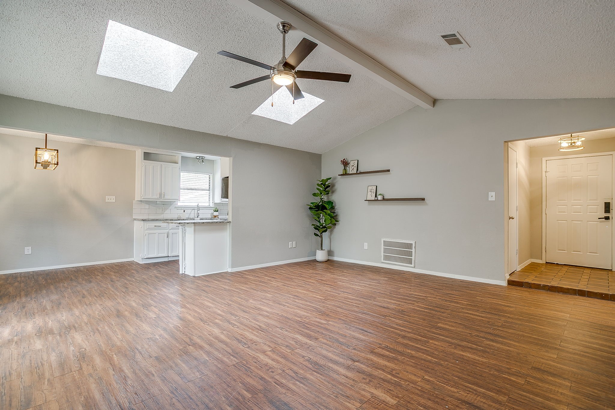 7612 Ripple Creek Court Fort Worth TX 76120