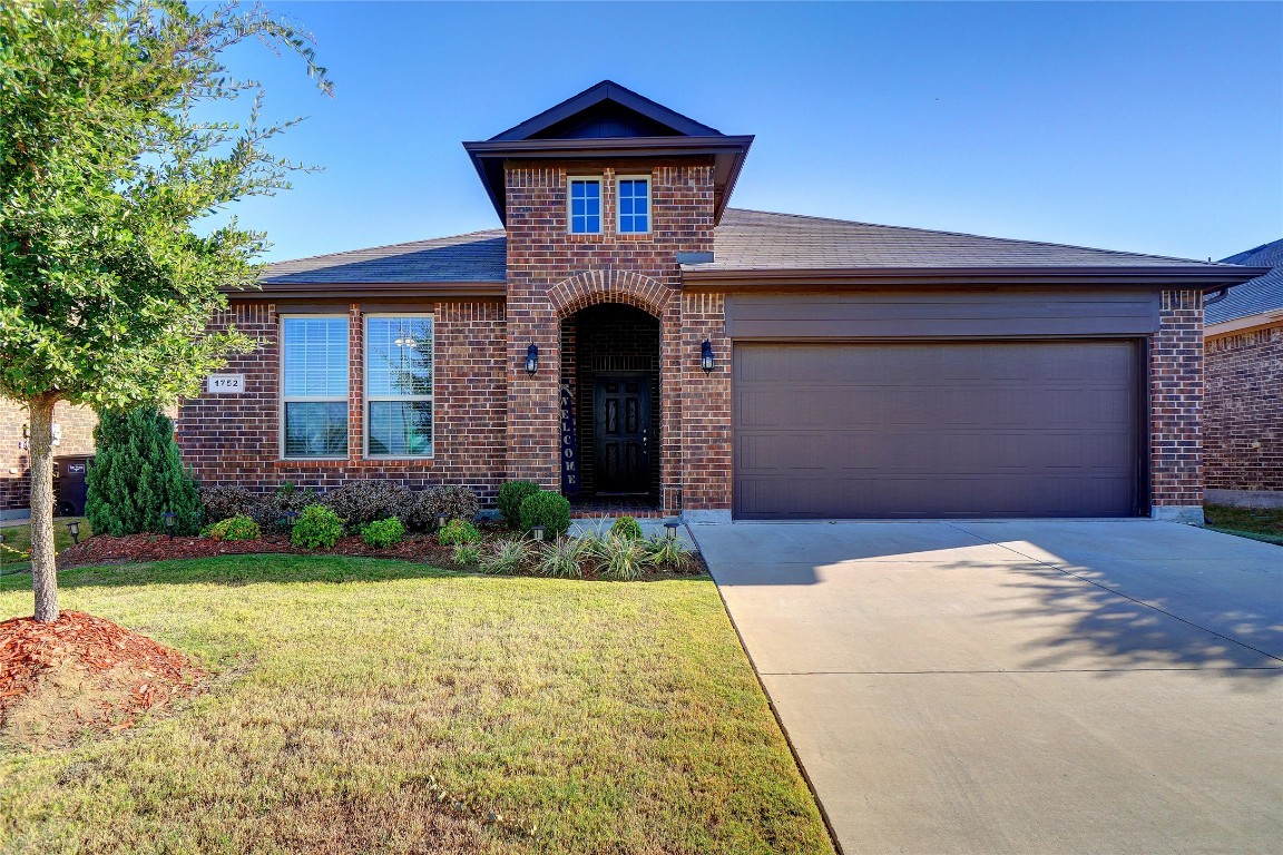 1752 Jacona Trail Fort Worth TX 76131