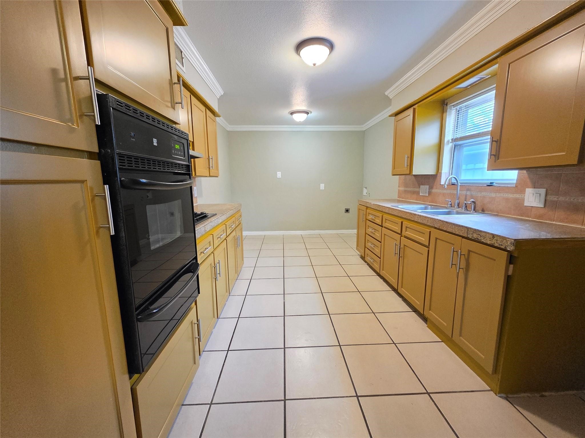 3534 Royal Lane Dallas TX 75229