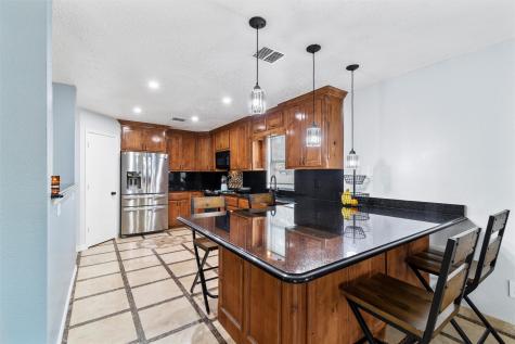 614 Pondview Drive Cedar Hill TX 75104