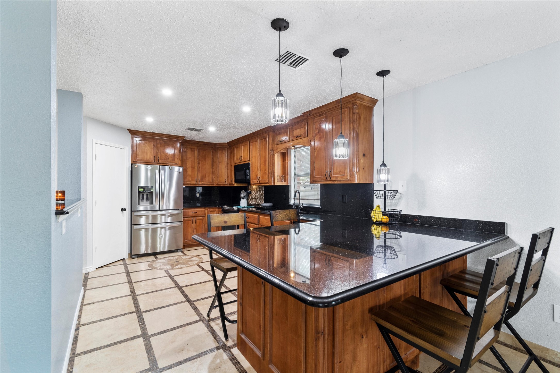 614 Pondview Drive Cedar Hill TX 75104