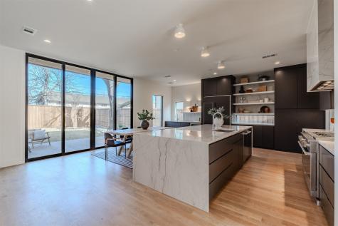 7115 Casa Loma Avenue Dallas TX 75214