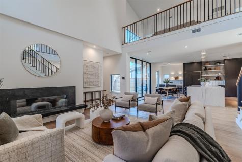 7115 Casa Loma Avenue Dallas TX 75214