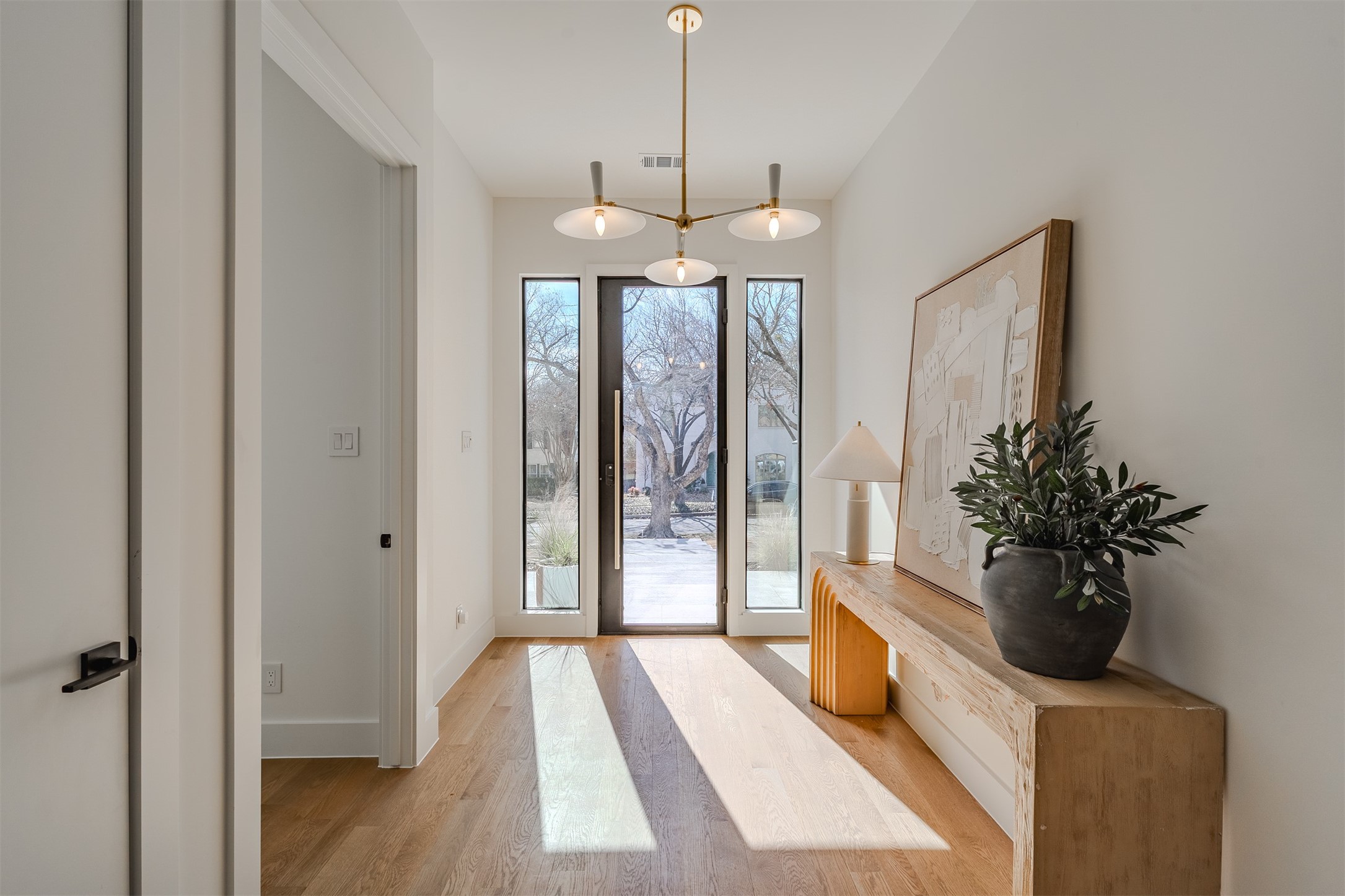 7115 Casa Loma Avenue Dallas TX 75214