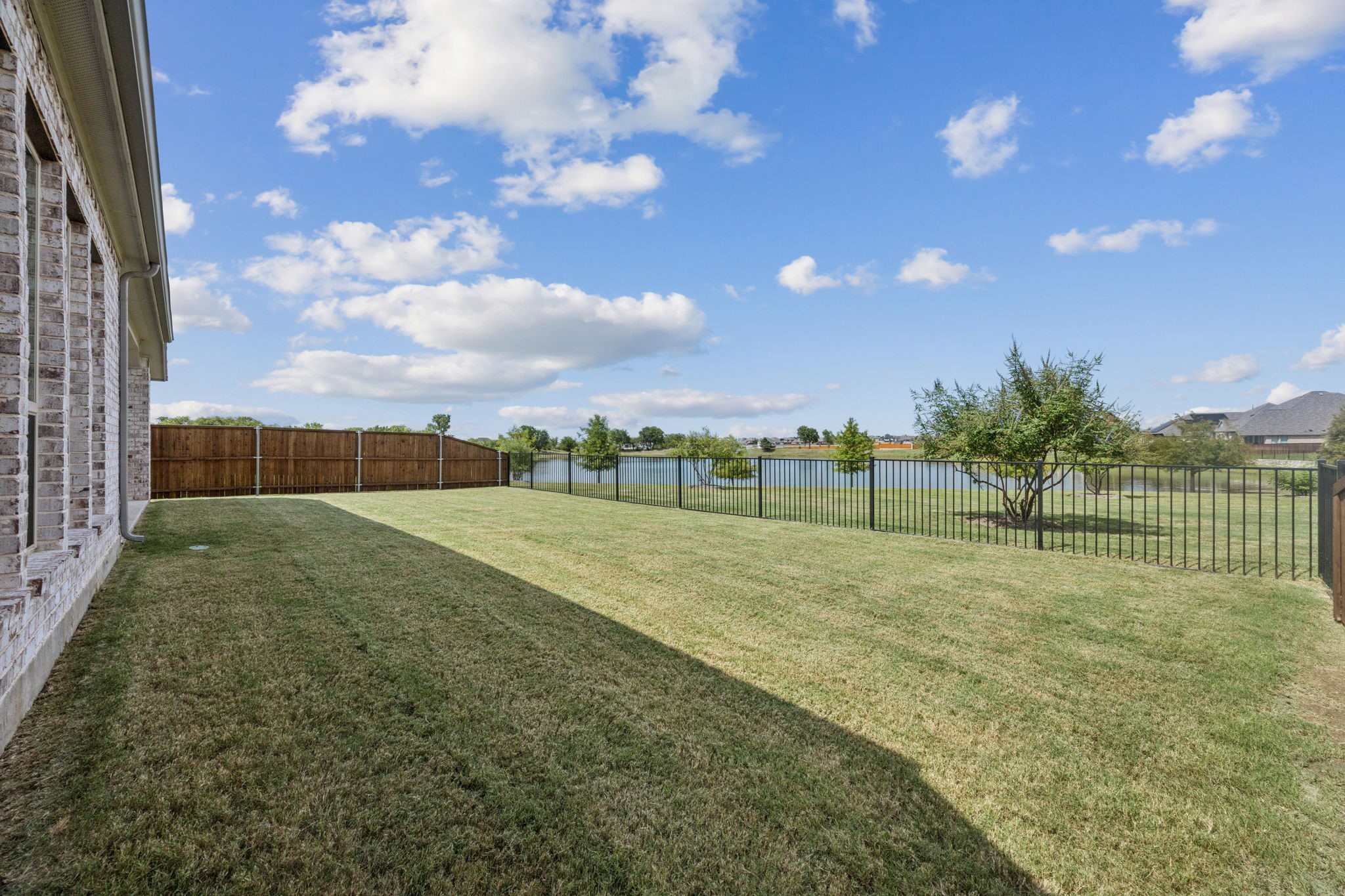 1232 Rushcroft Way Forney TX 75126