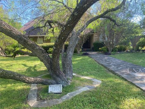 1201 Sandra Lane Grand Prairie TX 75052