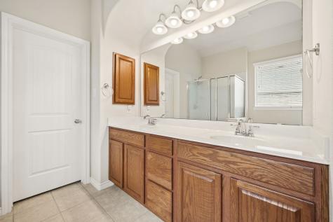 1208 Isabella Lane Savannah TX 76227