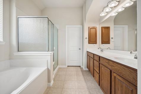 1208 Isabella Lane Savannah TX 76227
