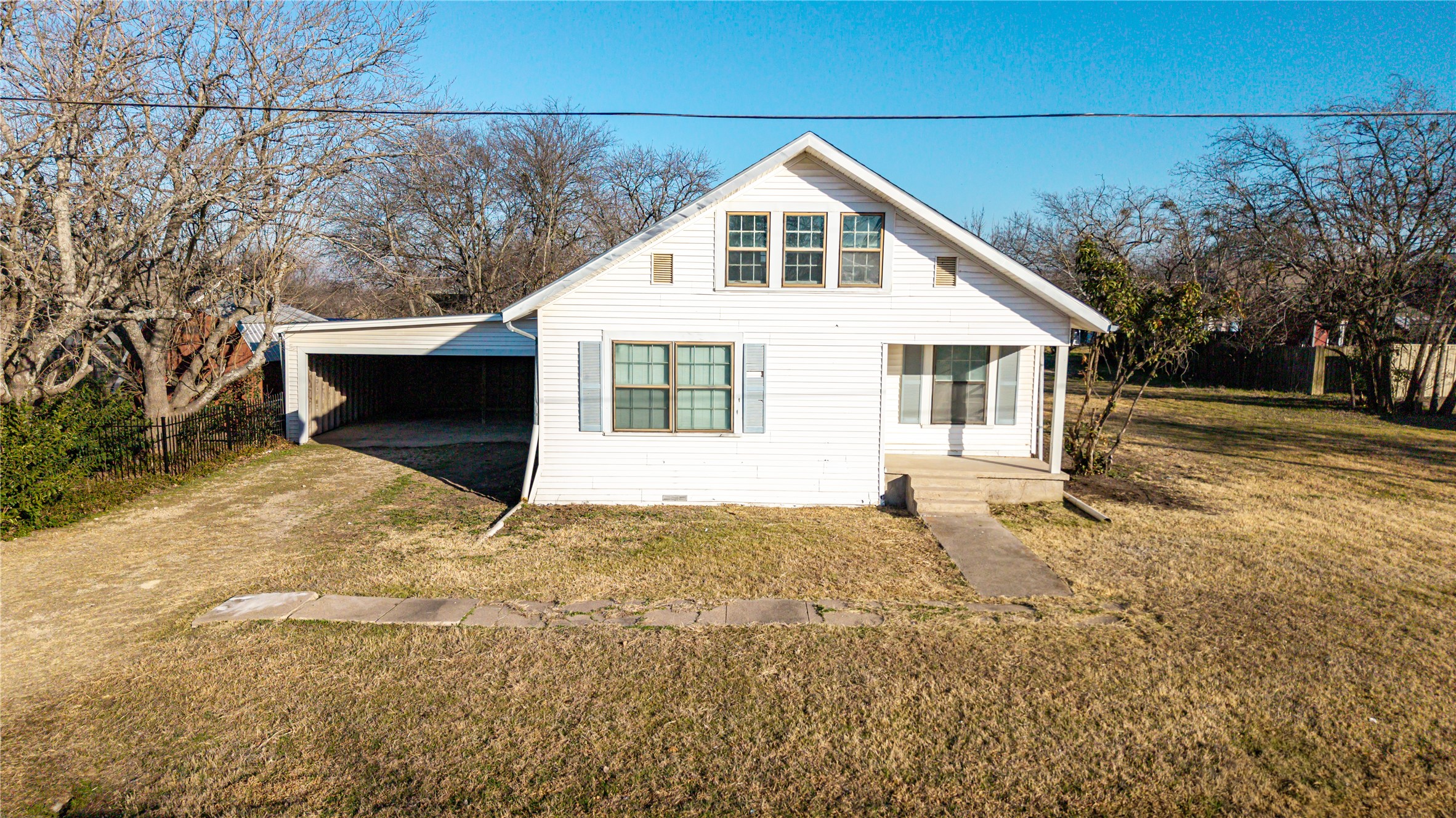 108 W Stroud Street Frost TX 76641
