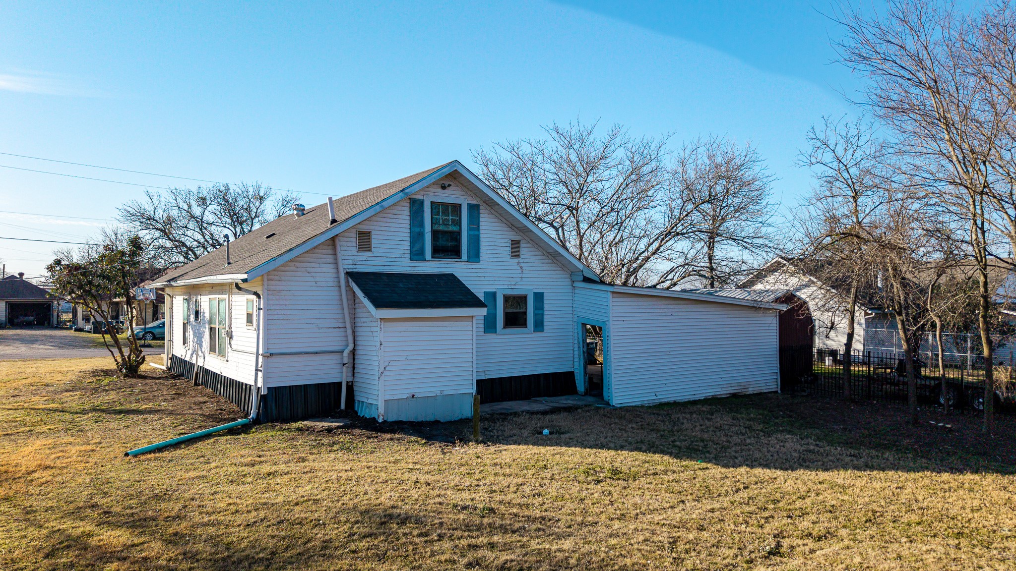 108 W Stroud Street Frost TX 76641