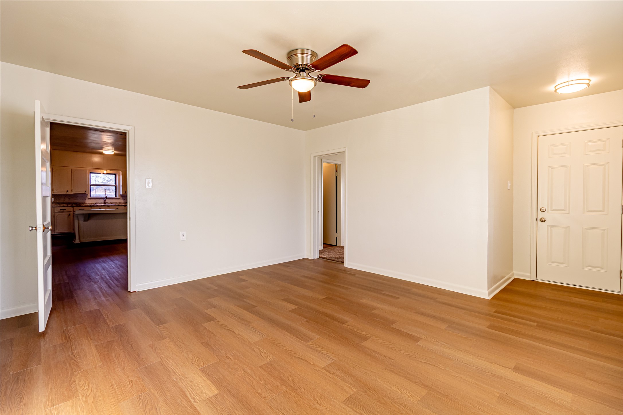 108 W Stroud Street Frost TX 76641