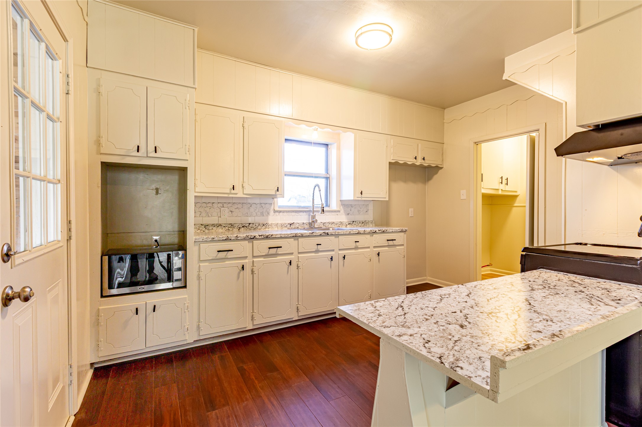 108 W Stroud Street Frost TX 76641