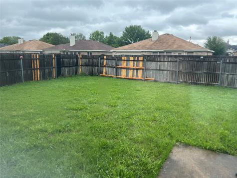 140 Rolling Hills Place Lancaster TX 75146