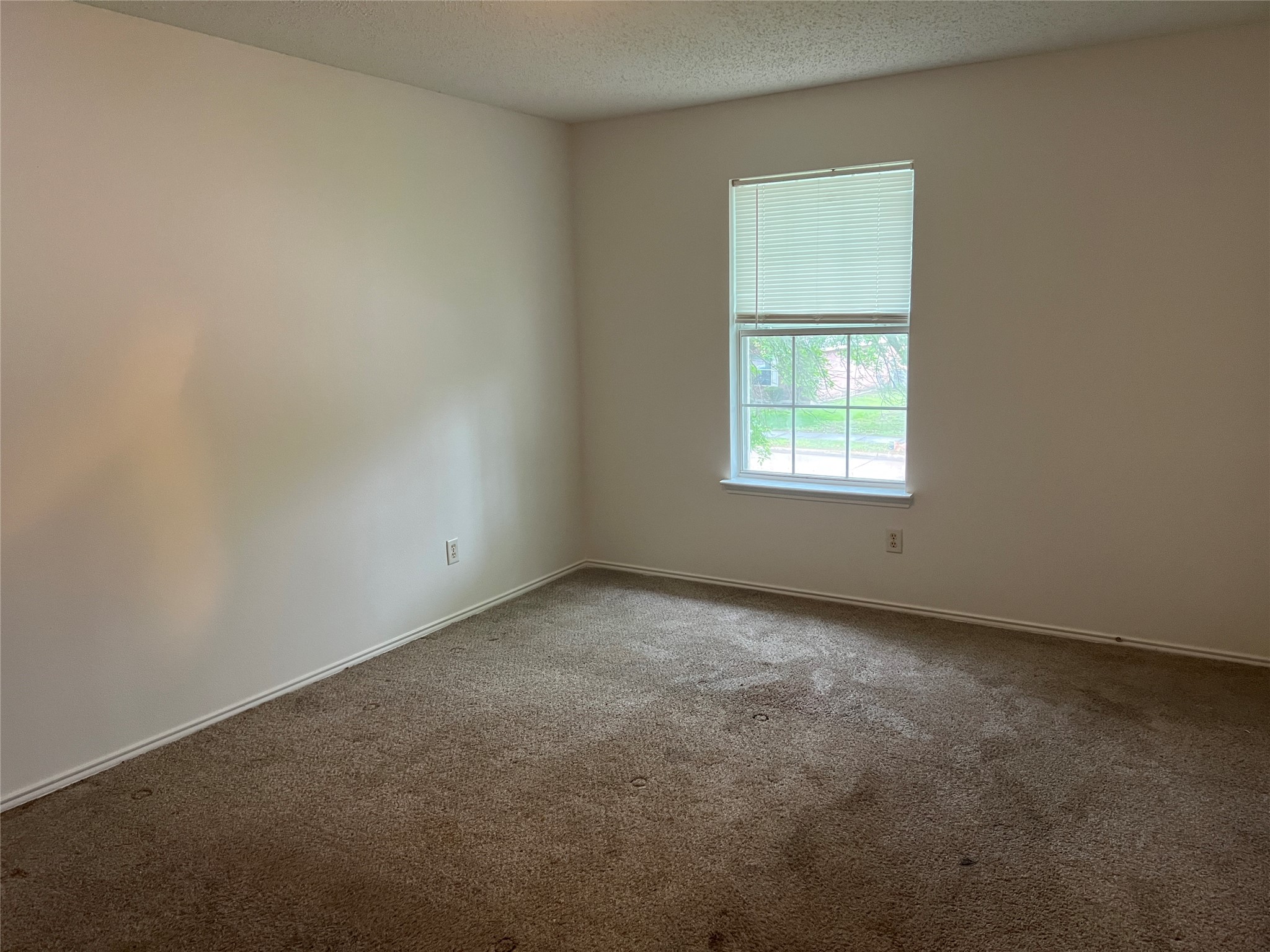 140 Rolling Hills Place Lancaster TX 75146