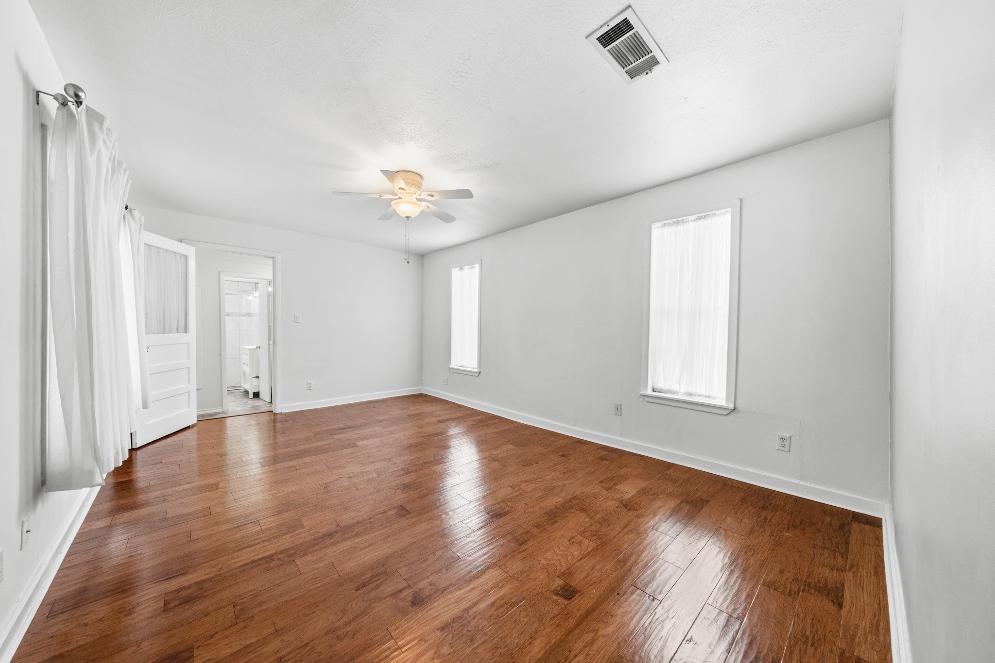 501 N Pleasant Street Hillsboro TX 76645