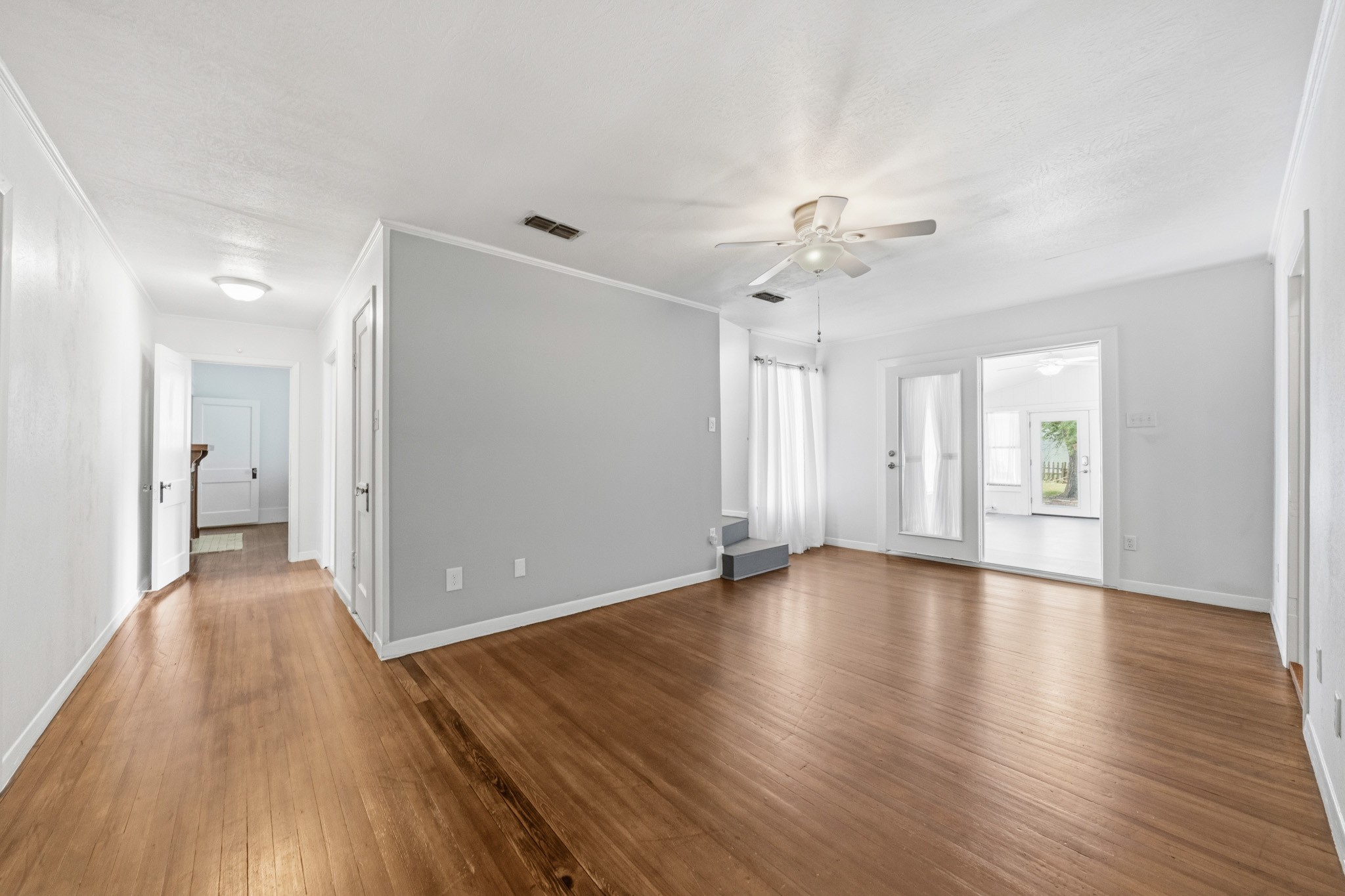501 N Pleasant Street Hillsboro TX 76645