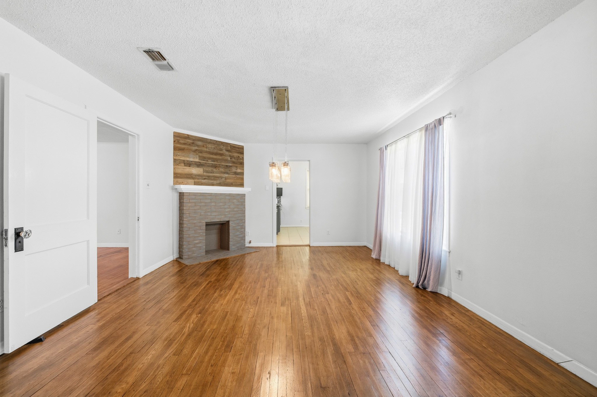 501 N Pleasant Street Hillsboro TX 76645