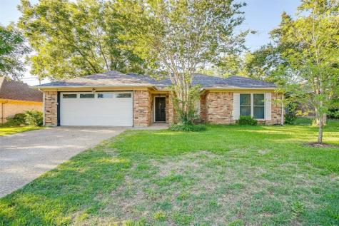 212 NE Brushy Mound Road Burleson TX 76028