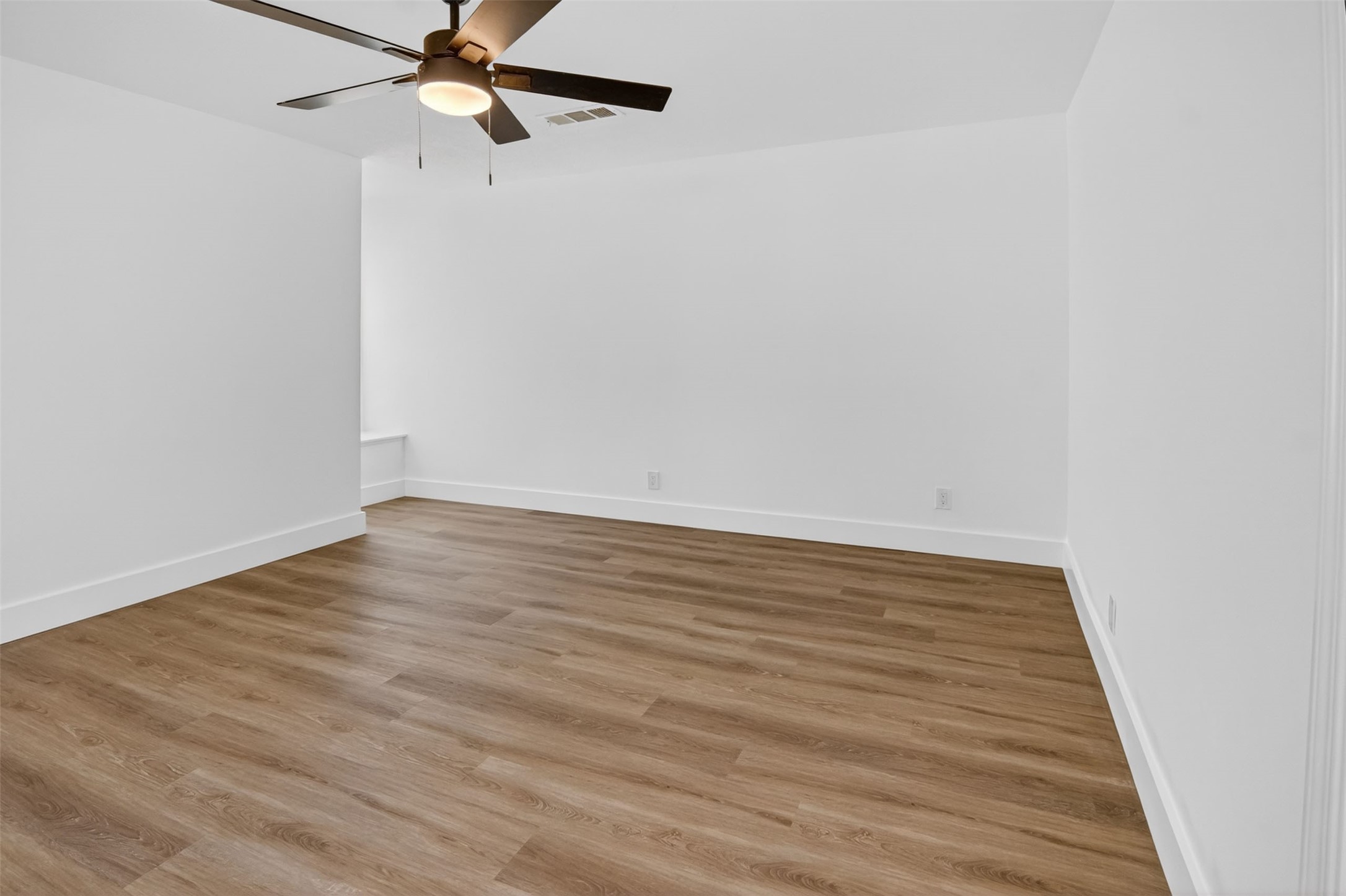 402 W Trammell Avenue Everman TX 76140