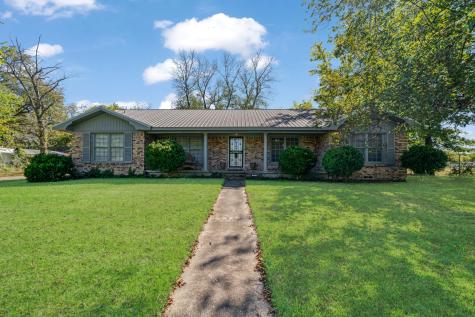 1200 W Main Street Clarksville TX 75426