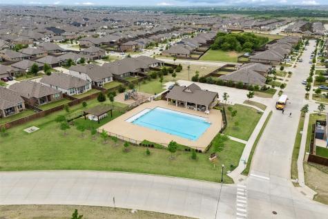1940 Tomahawk Trail Aubrey TX 76227