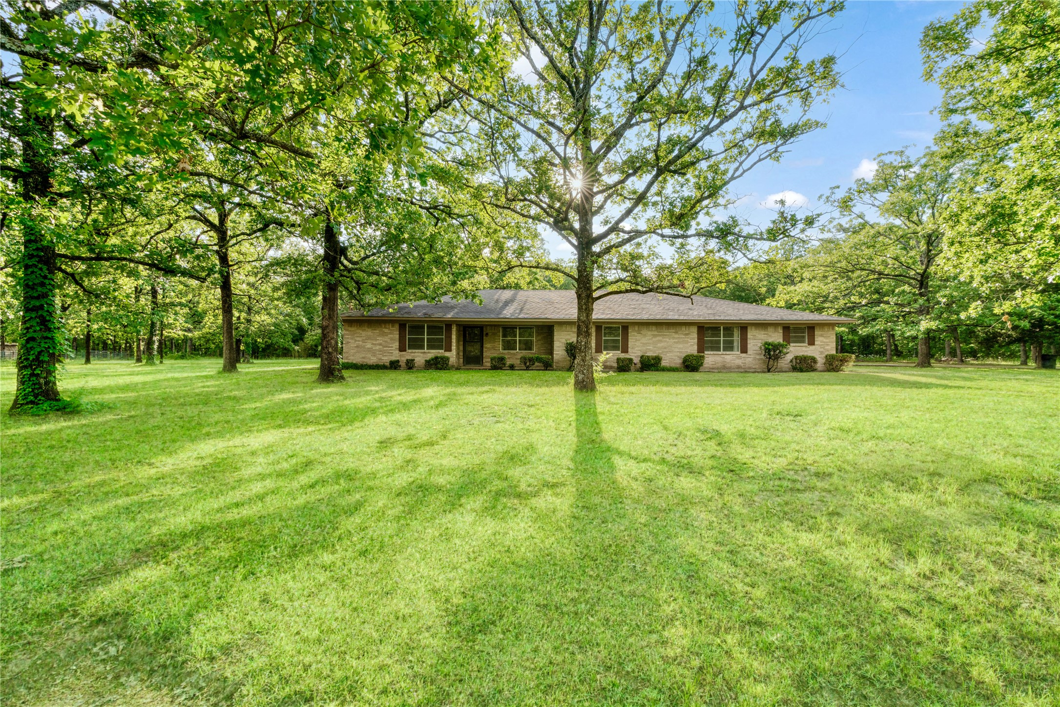 64 Farm Road 2121 Paris TX 75462