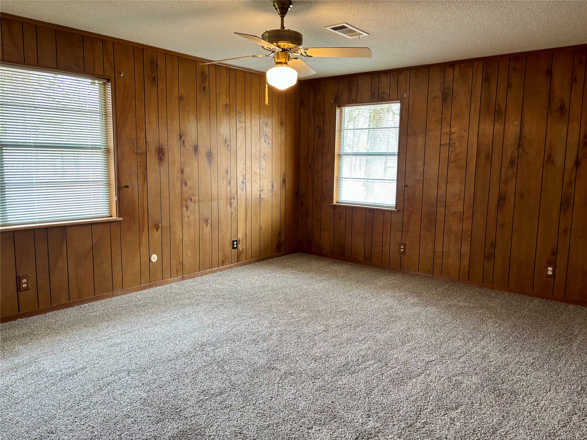 64 Farm Road 2121 Paris TX 75462