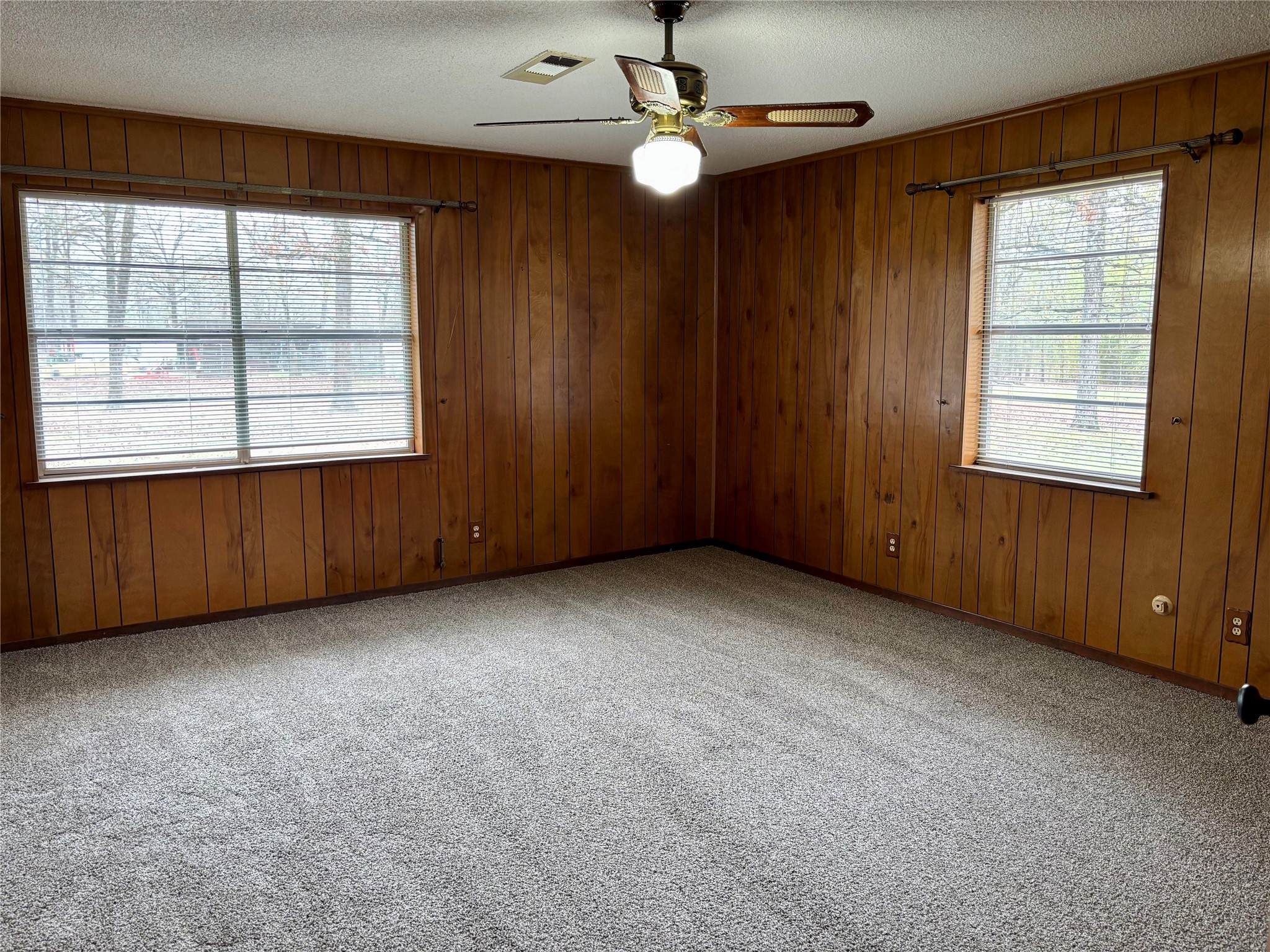 64 Farm Road 2121 Paris TX 75462