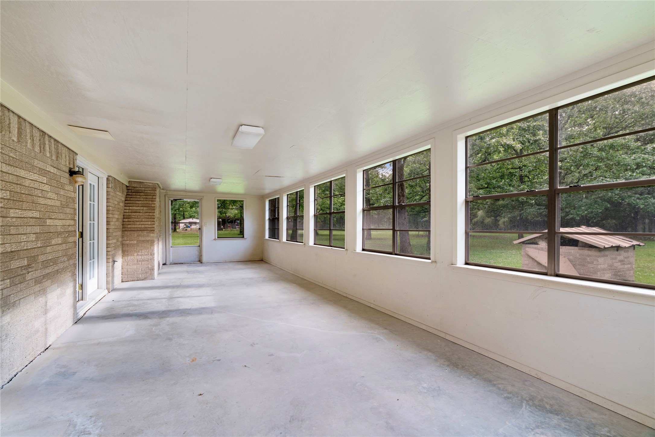 64 Farm Road 2121 Paris TX 75462