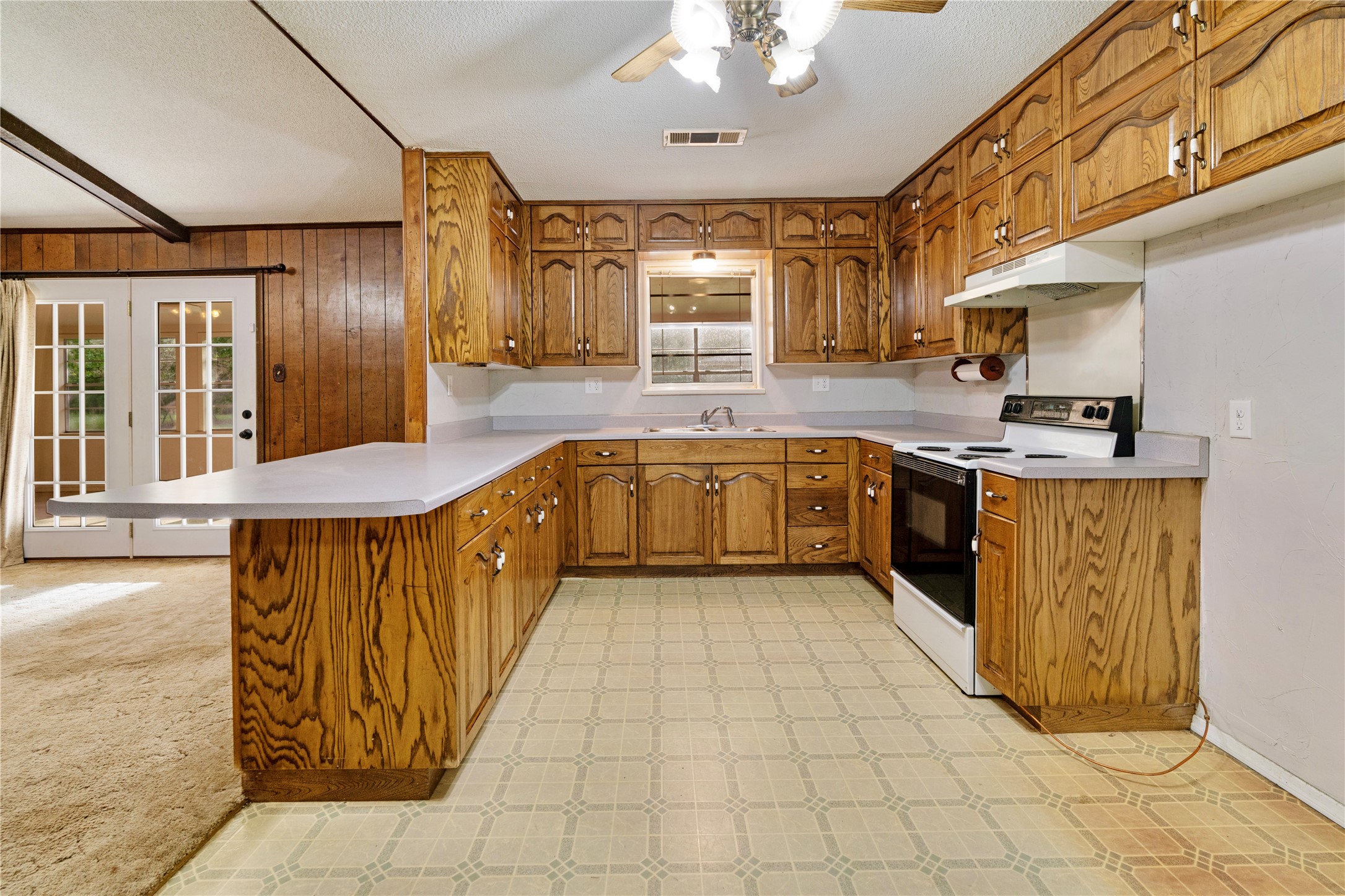 64 Farm Road 2121 Paris TX 75462