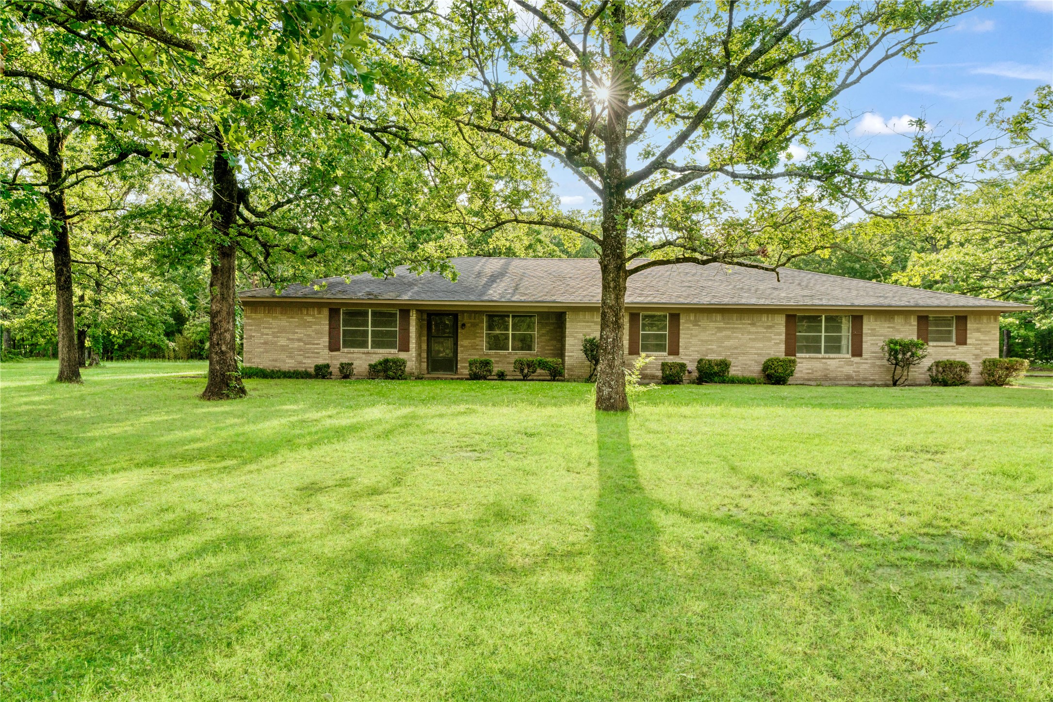 64 Farm Road 2121 Paris TX 75462