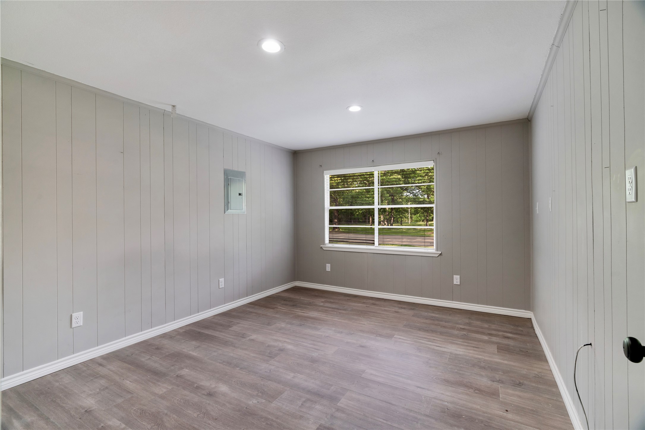 64 Farm Road 2121 Paris TX 75462