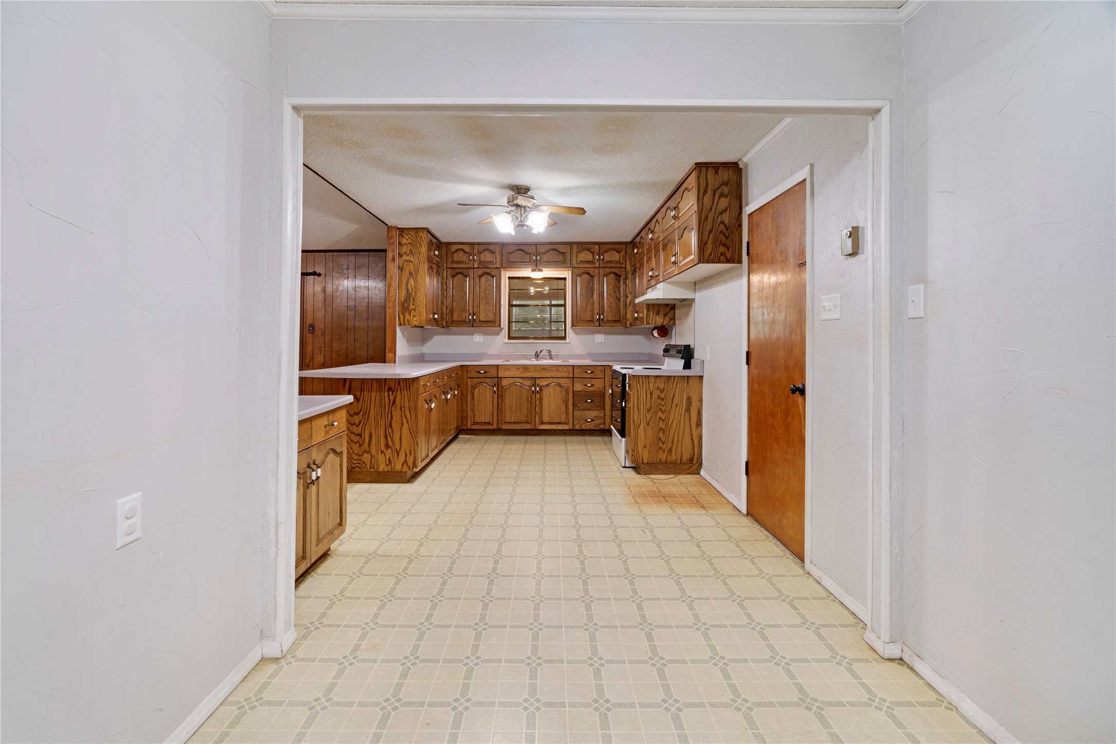 64 Farm Road 2121 Paris TX 75462