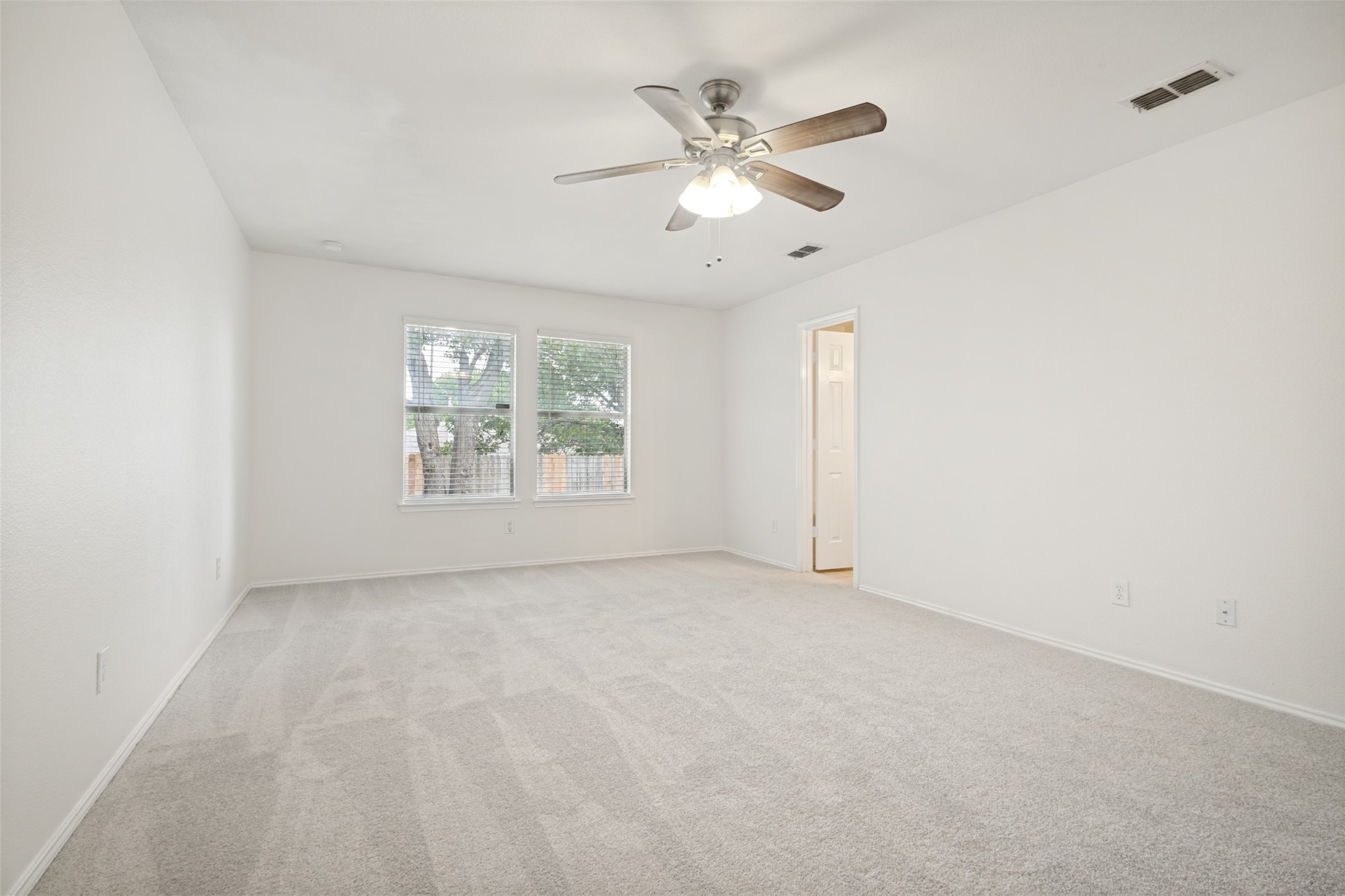 2208 Lookout Lane Denton TX 76207