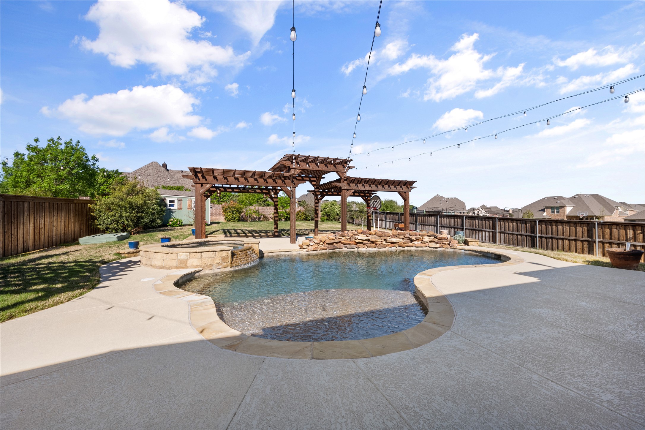 7929 Woodside Trail North Richland Hills TX 76182