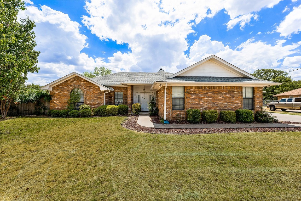 3916 View Point Drive Granbury TX 76048