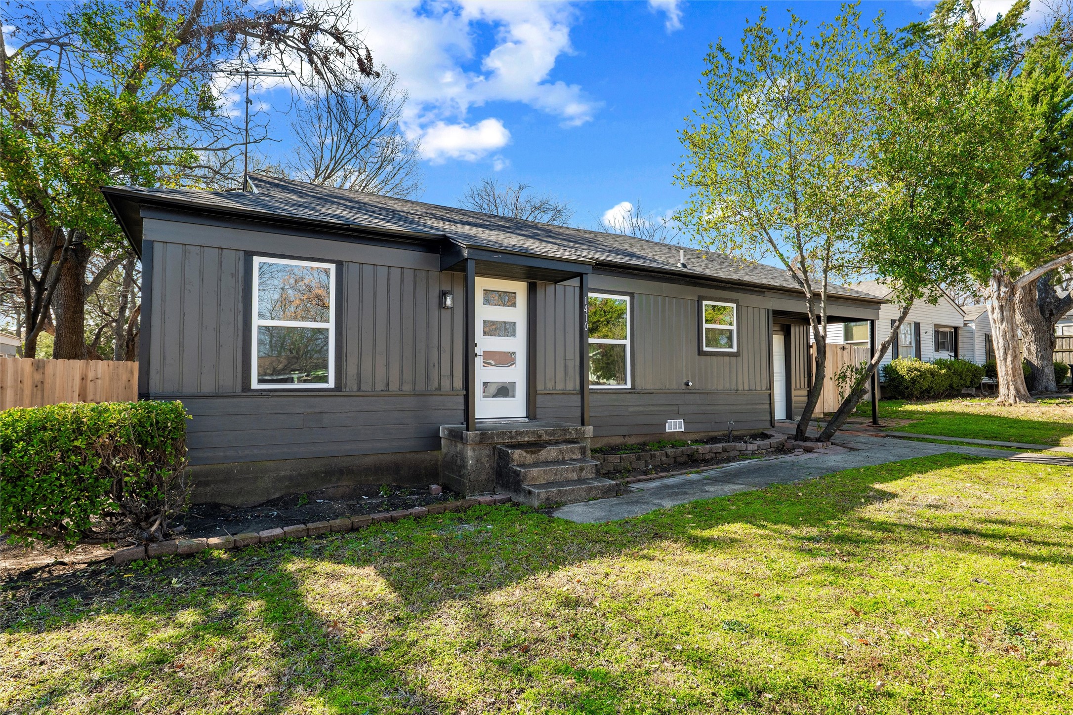 1410 Tanglewood Lane Garland TX 75042