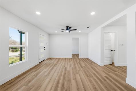 1410 Tanglewood Lane Garland TX 75042