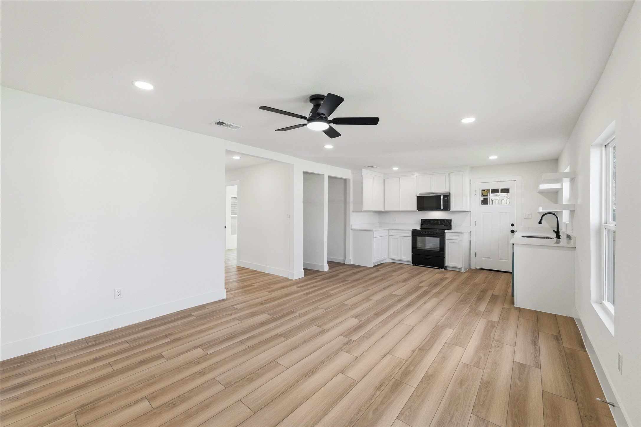 1410 Tanglewood Lane Garland TX 75042