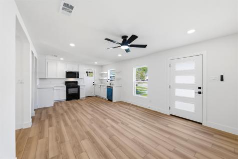 1410 Tanglewood Lane Garland TX 75042