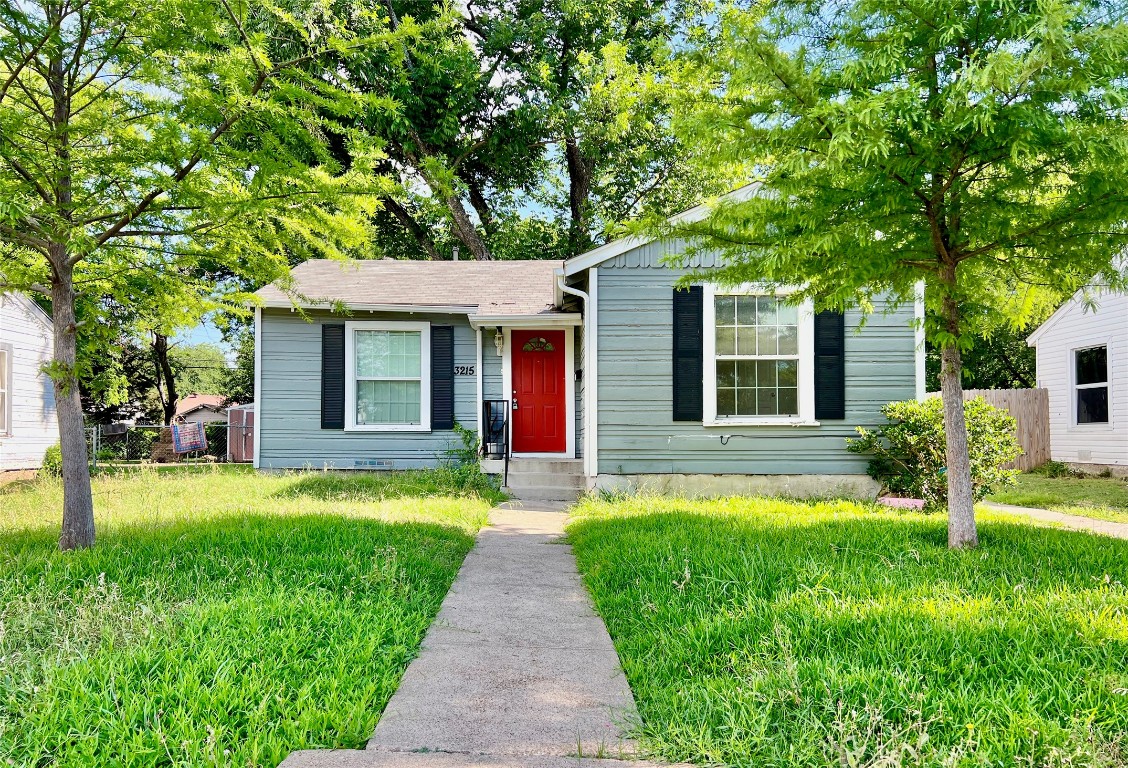 3215 Spurlock Street Dallas TX 75223